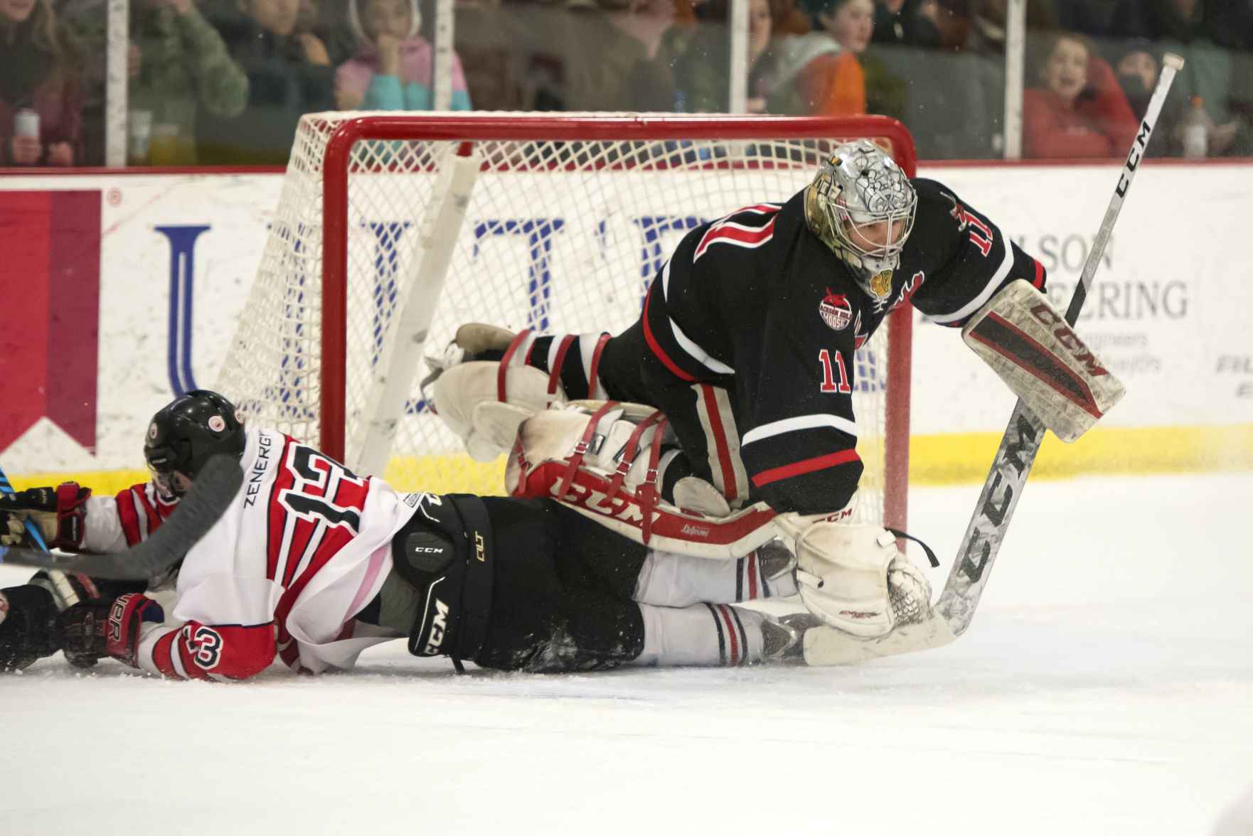 Moose hockey playoffs